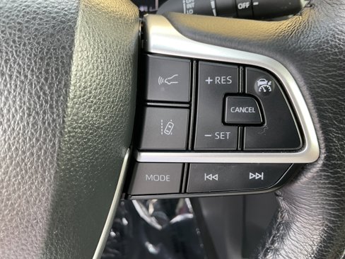 Used 2024 Toyota Sienna XLE image 27