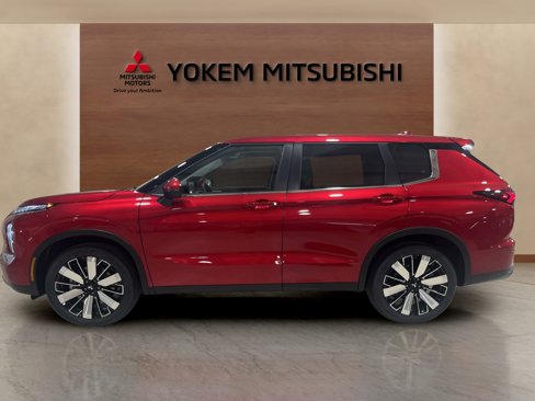 New 2025 Mitsubishi Outlander SEL image 2