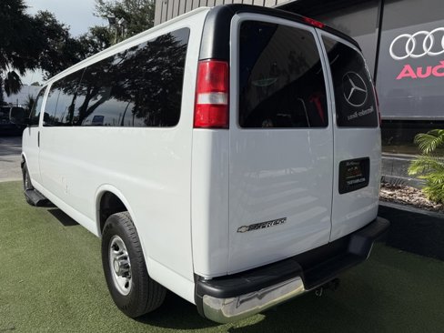Used 2020 Chevrolet Express 3500 LT w/ LT Preferred Equipment Group image 4