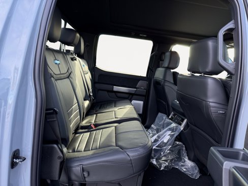 New 2025 Ford F250 Platinum image 18