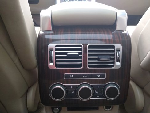 Used 2016 Land Rover Range Rover HSE image 20