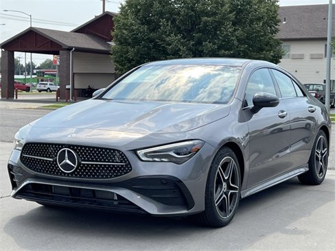 Used 2025 Mercedes-Benz CLA 250 4MATIC image 41