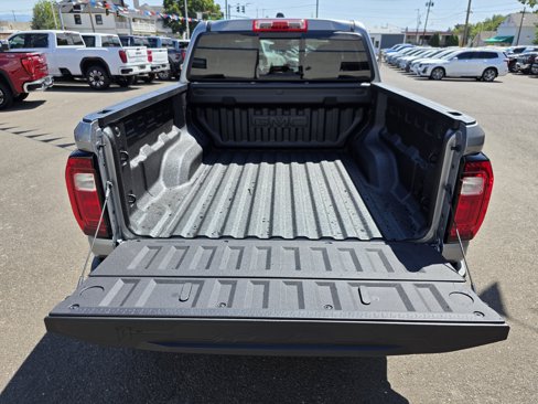New 2025 GMC Canyon Elevation w/ Convenience Package image 8