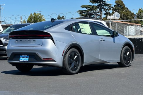 New 2026 Toyota Prius LE image 5