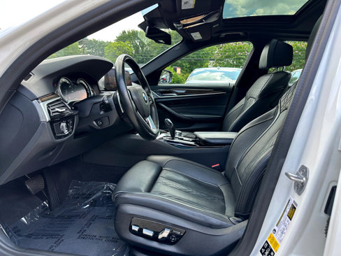 Used 2019 BMW 530i xDrive w/ Luxury Seating Package image 18