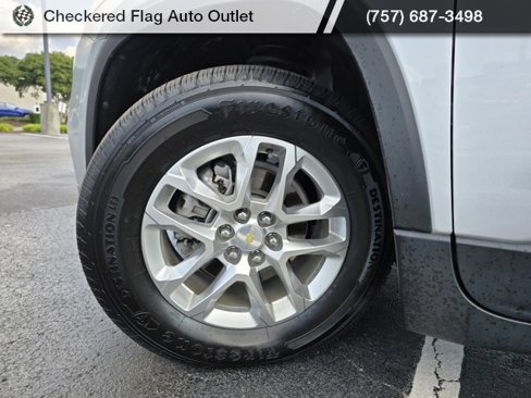 Used 2020 Chevrolet Traverse LT image 13