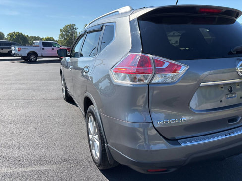 Used 2015 Nissan Rogue SV w/ SV Premium Package image 7