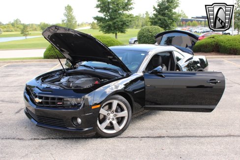 Used 2011 Chevrolet Camaro SS w/ RS Package image 11