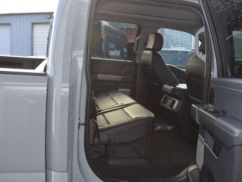 New 2025 Ford F350 Lariat w/ Black Appearance Package image 20