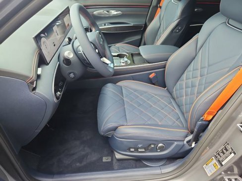 New 2026 Genesis GV70 3.5T Sport Prestige image 6