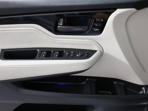 New 2026 Honda Odyssey Touring image 21