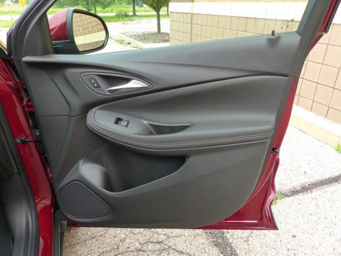Used 2025 Buick Encore GX Preferred image 38