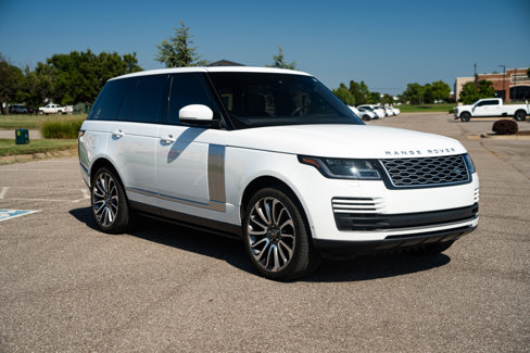 Used 2020 Land Rover Range Rover HSE image 3