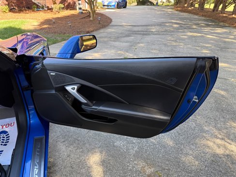 Used 2019 Chevrolet Corvette Stingray Convertible w/ Battery Protection Package image 58