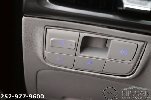 Used 2025 Hyundai Tucson Limited image 27
