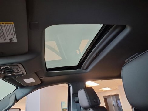 New 2025 GMC Sierra 2500 Denali w/ Denali Reserve Package image 17