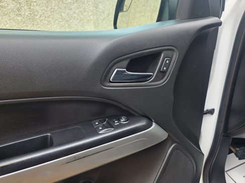 Used 2022 Chevrolet Colorado LT w/ Fleet Safety Package image 24