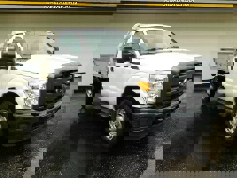 Used 2015 Ford F250 XL image 4