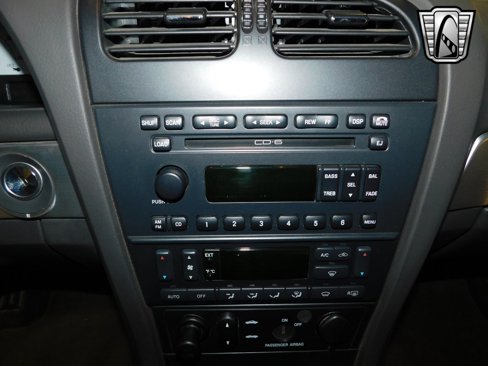 Used 2002 Ford Thunderbird image 11