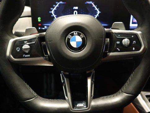 Used 2023 BMW 760i xDrive w/ Parking Assistance Package image 31