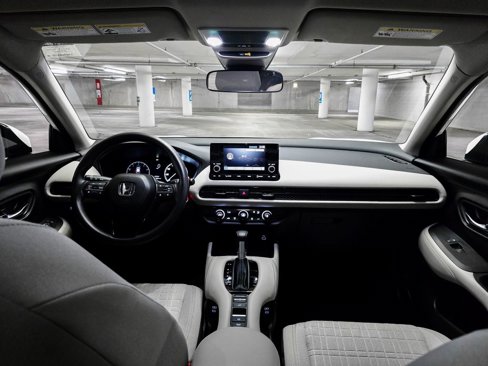 Certified 2024 Honda HR-V LX image 3