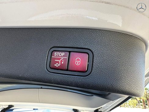 Used 2018 Mercedes-Benz GLS 550 4MATIC image 24