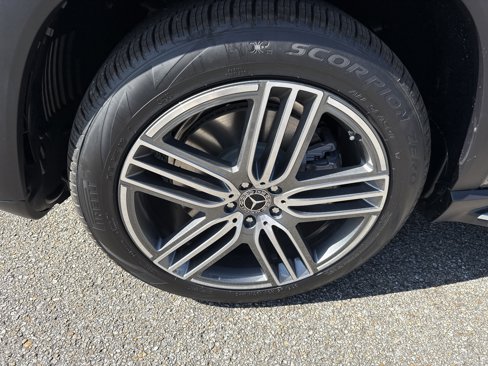 New 2026 Mercedes-Benz GLS 450 4MATIC image 19