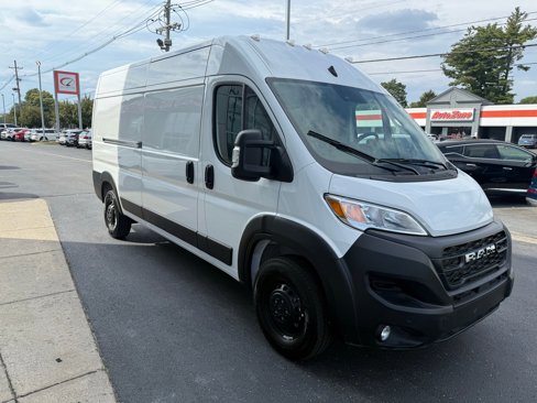 Used 2025 RAM ProMaster 2500 w/ Safety Group image 3