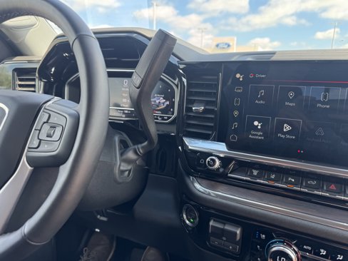 Used 2024 GMC Sierra 2500 SLT w/ SLT Premium Package image 17