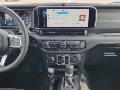 New 2025 Jeep Wrangler Sahara image 21