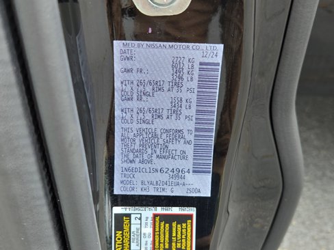 Used 2025 Nissan Frontier SV image 7