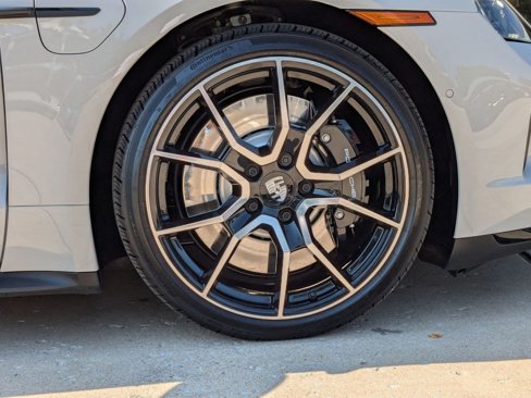 Certified 2025 Porsche Taycan 4S image 29
