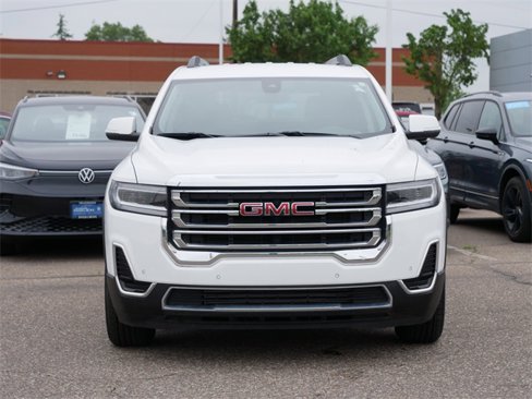 Used 2023 GMC Acadia SLE w/ Driver Convenience Package image 2