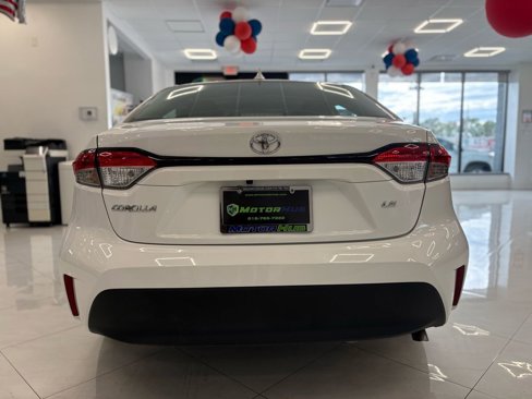 Used 2023 Toyota Corolla LE image 11
