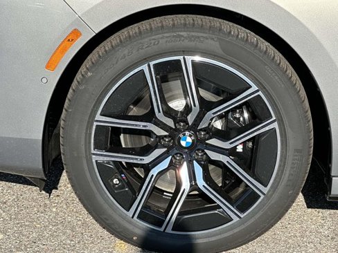 New 2025 BMW 760i xDrive image 7