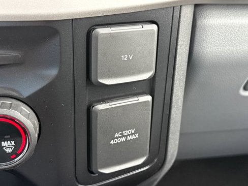New 2025 Ford F350 4x4 Regular Cab Super Duty image 31