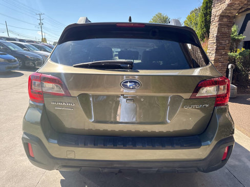 Used 2018 Subaru Outback 2.5i Limited w/ Popular Package #2 image 4