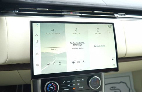Used 2023 Land Rover Range Rover SE image 27