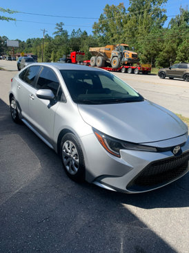 Used 2020 Toyota Corolla LE image 3