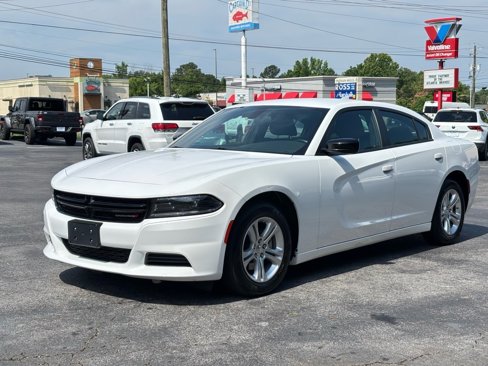 Used 2023 Dodge Charger SXT image 2