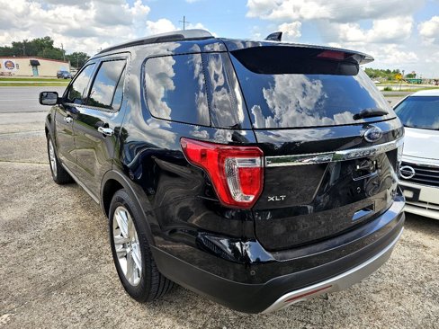 Used 2016 Ford Explorer XLT w/ Equipment Group 202A image 8