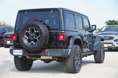 Certified 2022 Jeep Wrangler Unlimited Rubicon 4xe w/ Cold Weather Group image 9