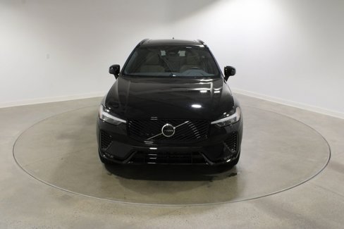 New 2026 Volvo XC60 B5 Core w/ Protection Package Premier image 8
