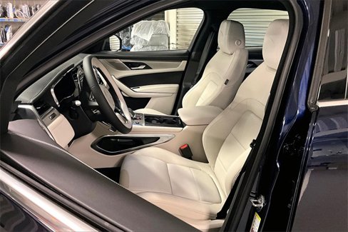 New 2026 Jaguar F-PACE R-Dynamic S image 8