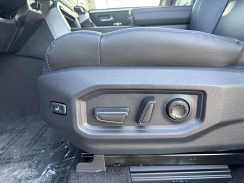 New 2025 Toyota Tundra Platinum image 13