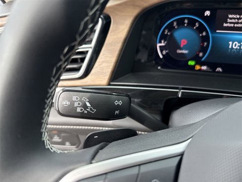 New 2025 Volkswagen Atlas SE image 19