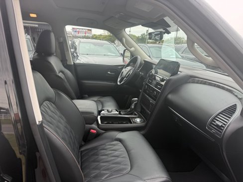 Used 2024 Nissan Armada Platinum w/ Captain's Chairs Package image 14