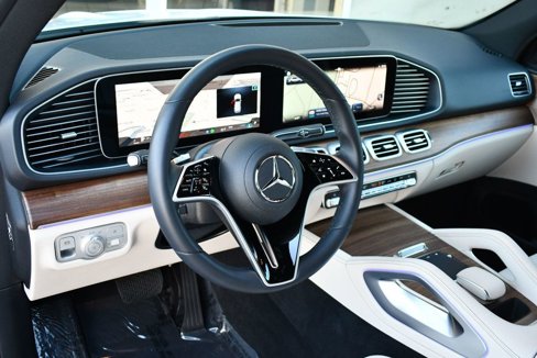 Used 2025 Mercedes-Benz GLE 450 4MATIC image 12
