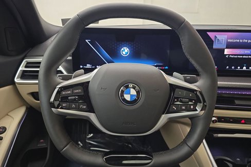Certified 2025 BMW 330i xDrive Sedan w/ Convenience Package image 15