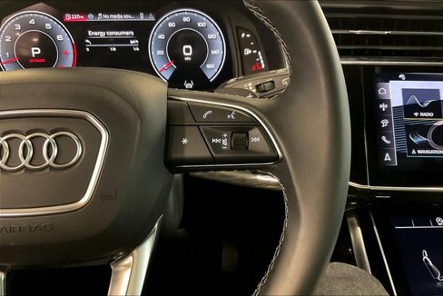 Certified 2025 Audi Q8 Premium image 19
